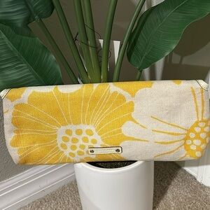 🌻Kate Spade Bloomington canvas sunflower clutch NWT